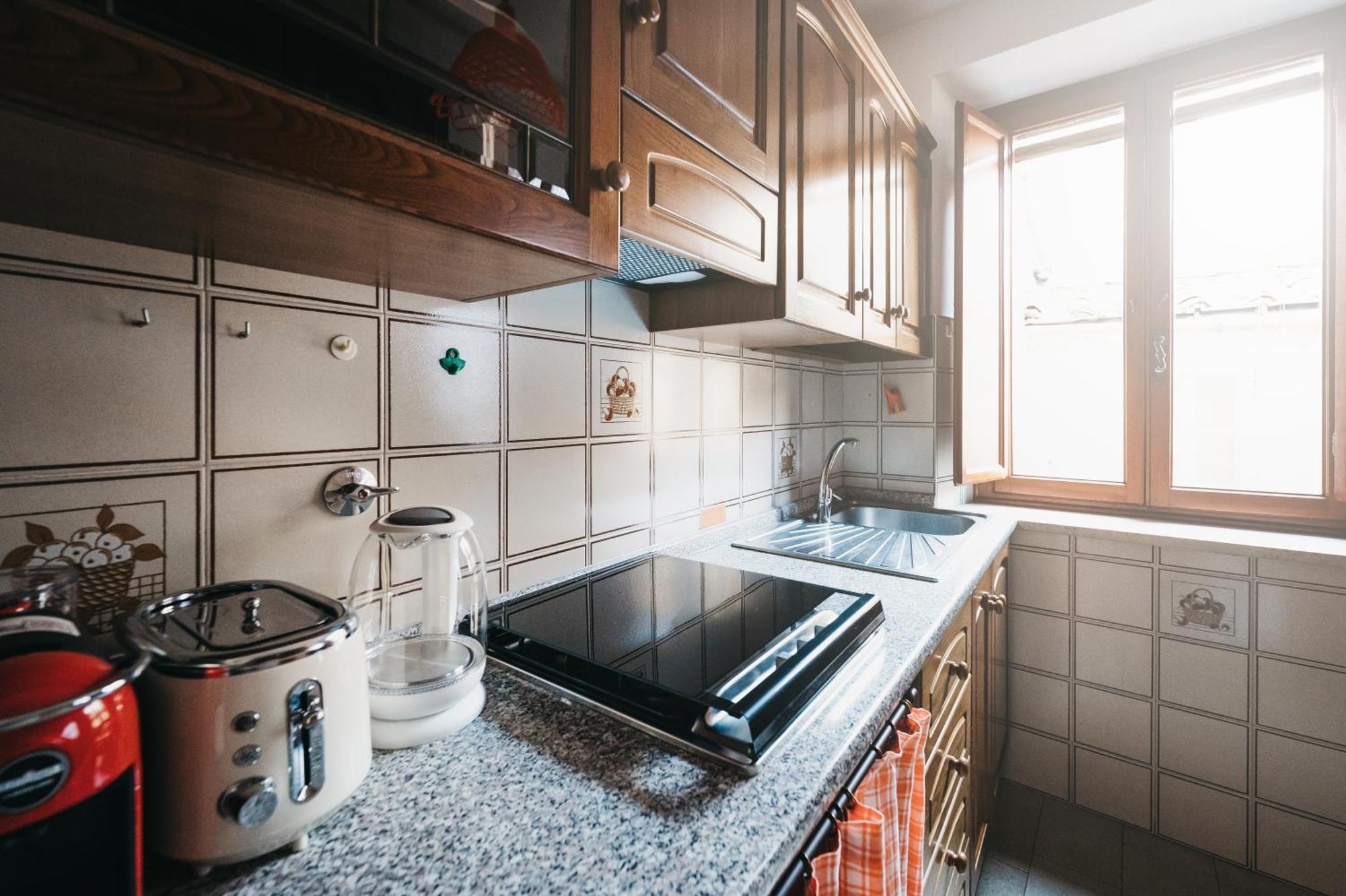 Casa Alice Lucca Centro Apartment ภายนอก รูปภาพ